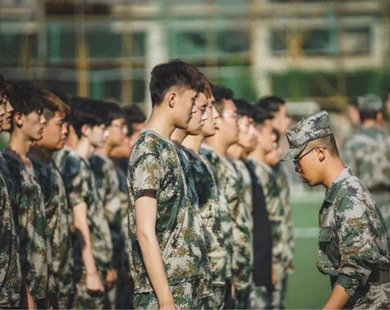 軍姿訓練